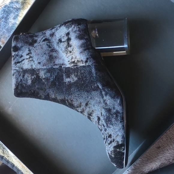 HOST PICK RAG & Bone Drea Black Velvet Boots with clear acrylic heels‼️SALE 😘‼️ - Picture 7 of 14